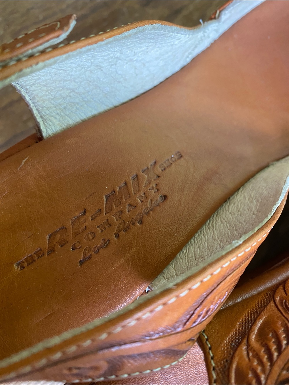 Re-Mix company Women's Floral tooled Leather Slingback Wedge 10 - Picture 3 of 9